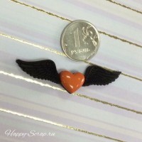 Фигурка-пуговка акриловая Черные крылья с сердцем